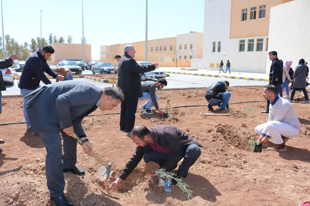 A student activity for planting various branches in the Faculty of Science